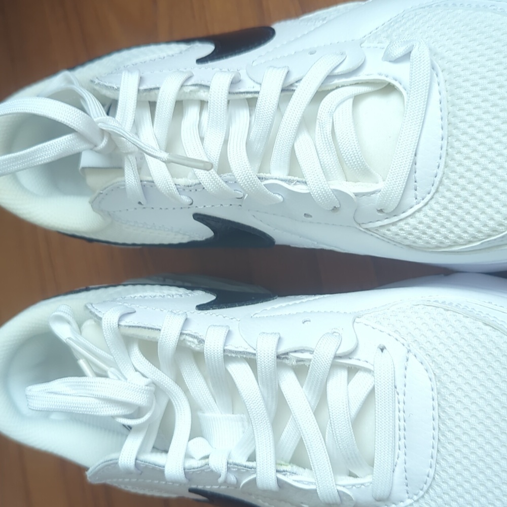 Nike Air Max White and Black Sneakers - Picture 6 of 15